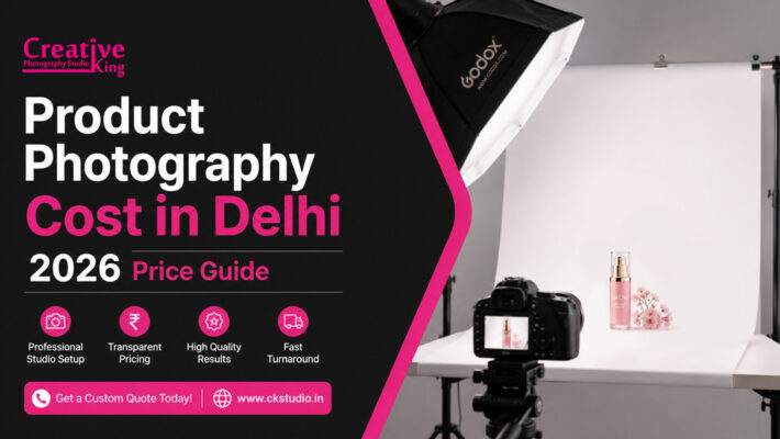 Split infographic showing product photography cost in Delhi 2026 with a professional studio setup, DSLR camera, softbox lighting, and a cosmetic product on a white cyclorama by Ckstudio.