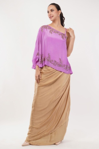 shot of model wearing purple and beige apparel on white background — Ckstudio, Commercial Product Photography