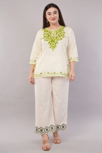 B) woman wearing embroidered kurta and palazzo pants, shot on gray background — Ckstudio Commercial Product Photography