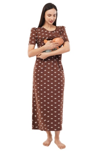 B) woman holding baby doll, brown patterned dress on white background, E-Commerce Photography shot — Ckstudio