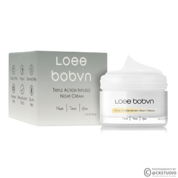 skincare face wash serum suncream moisturizer hair removel body lotion photography