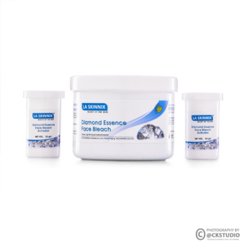 skincare face wash serum suncream moisturizer hair removel body lotion photography