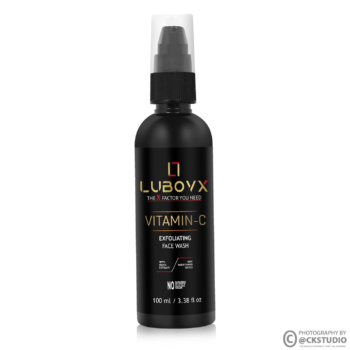 skincare face wash serum suncream moisturizer hair removel body lotion photography